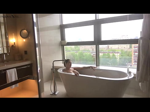 ❤️ Ogromna laska namiętnie waląca sobie cipkę w łazience Porno at us pl.porn-impact.ru ❌️❤